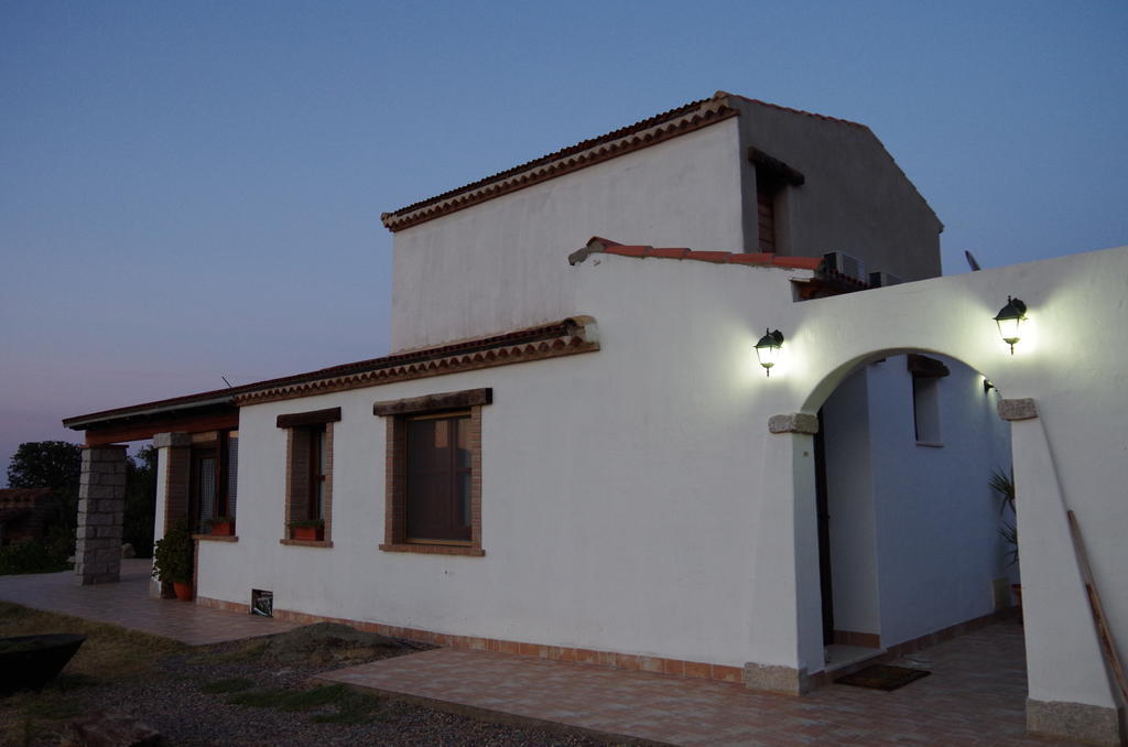 Maison d'hôtes I Carrubi à San Priamo Extérieur photo