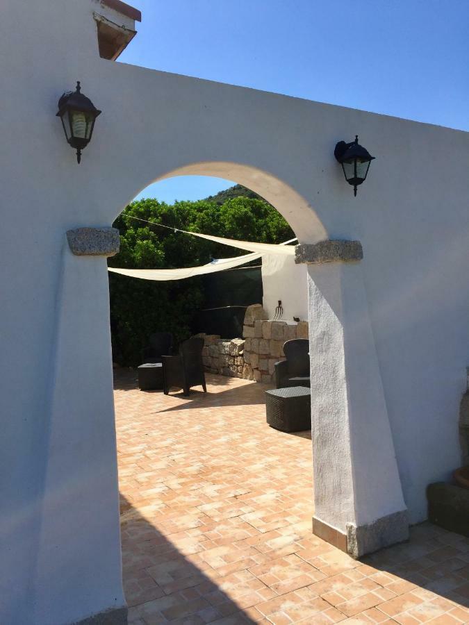 Maison d'hôtes I Carrubi à San Priamo Extérieur photo